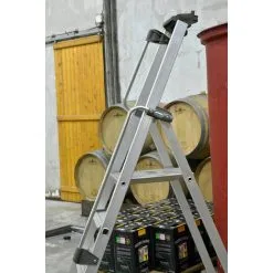 Les meilleures critiques de ? CENTAURE Escabeau Professionnel Pour Usage Régulier - Hauteur De Travail Maximale 2.78m - 270204 ✔️ -CENTAURE Soldes 36334079 4